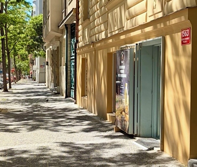 Комерційне приміщення в оренду, 140 м² (1 з 10)