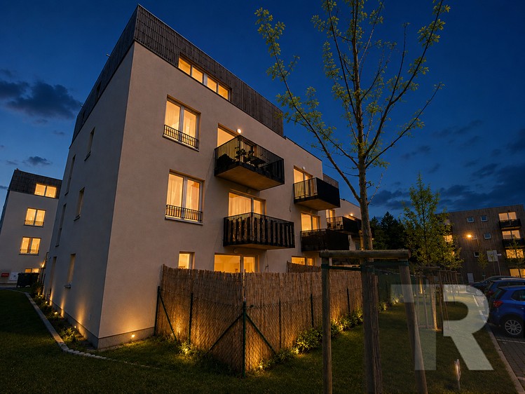 Квартира 1+kk на продаж, 38 м² (1 з 14)