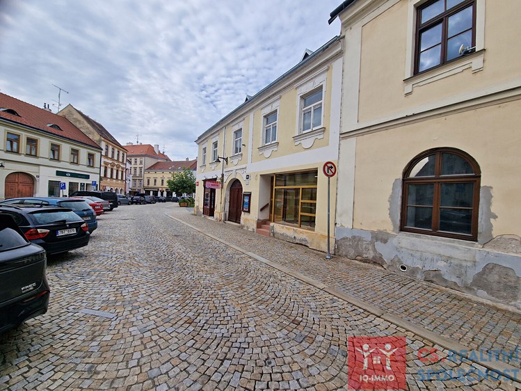 Pronájem komerčního prostoru, 76 m² (2 z 6)