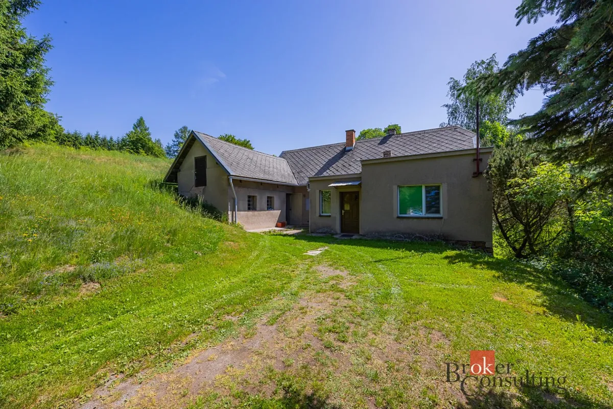 Prodej rodinného domu 95 m², pozemek 2061 m²