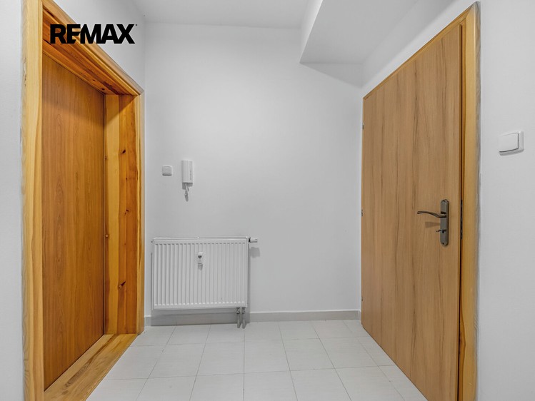 Квартира 1+kk в оренду, 41 м² (5 з 7)