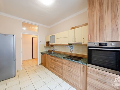 Pronájem bytu 2+kk 64 m²