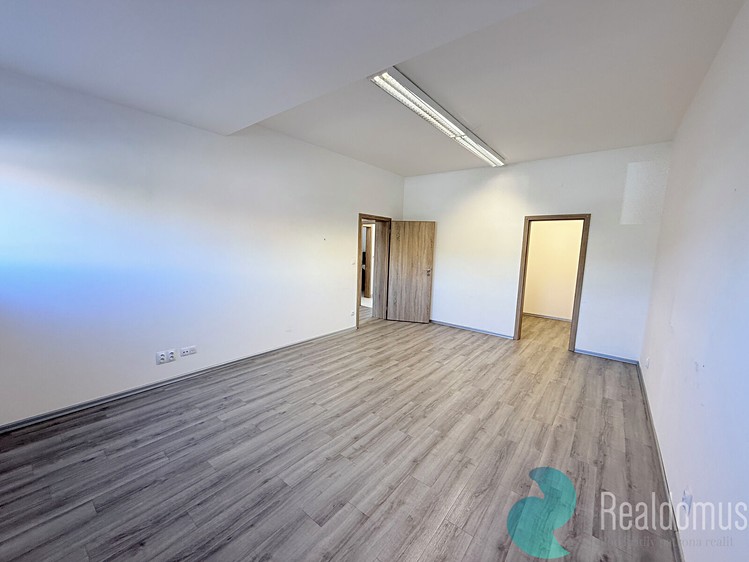 Комерційне приміщення в оренду, 72 м² (5 з 10)
