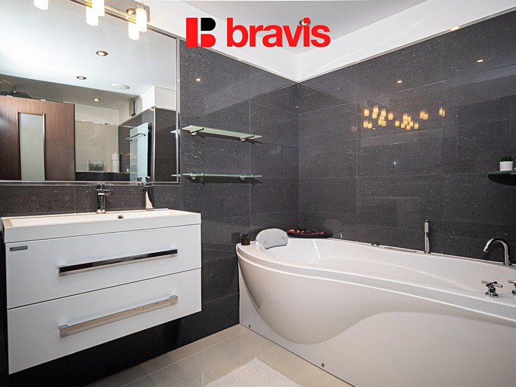 Pronájem bytu 3+kk, 85 m² (20 z 28)