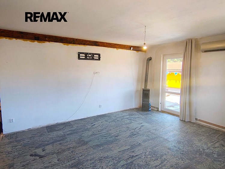 Комерційне приміщення на продаж, 4 517 м² (24 з 29)