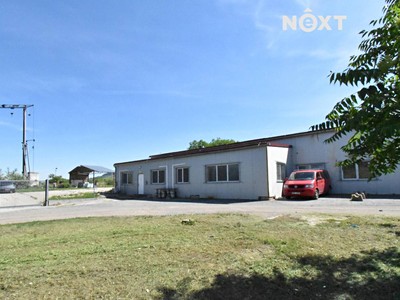 Prodej komerčního prostoru, 860 m² (3 z 19)