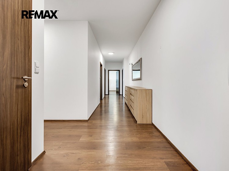 Квартира 4+kk на продаж, 107 м² (17 з 31)
