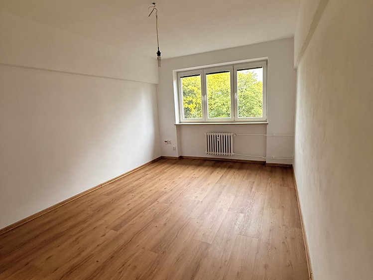Pronájem bytu 2+1, 58 m² (7 z 12)