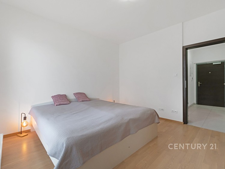 Квартира 2+kk в оренду, 57 м² (12 з 17)
