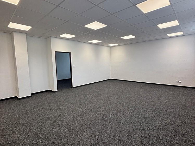 Pronájem komerčního prostoru, 600 m² (9 z 26)