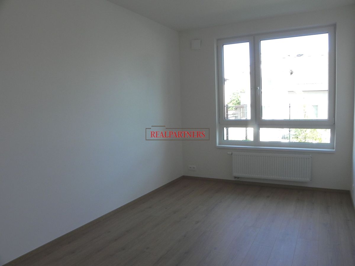 Pronájem bytu 2+kk 48 m² – fotografie 3