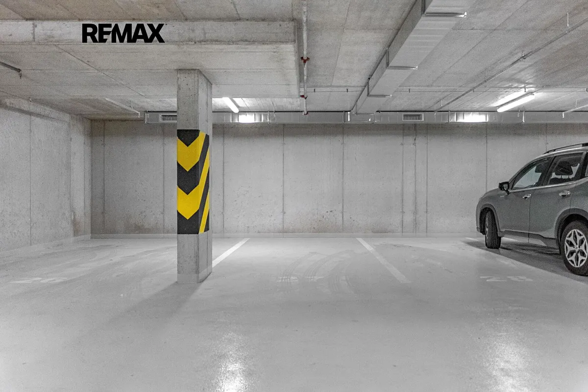 Prodej garážového stání 12 m²