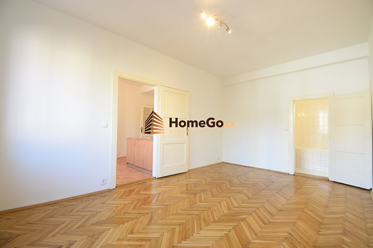 Pronájem bytu 2+kk 48 m² – fotografie 3