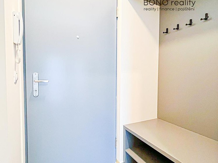 Квартира 1+kk в оренду, 32 м² (19 з 24)