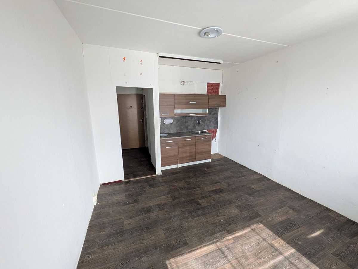 Pronájem bytu 1+kk 22 m² – fotografie 2