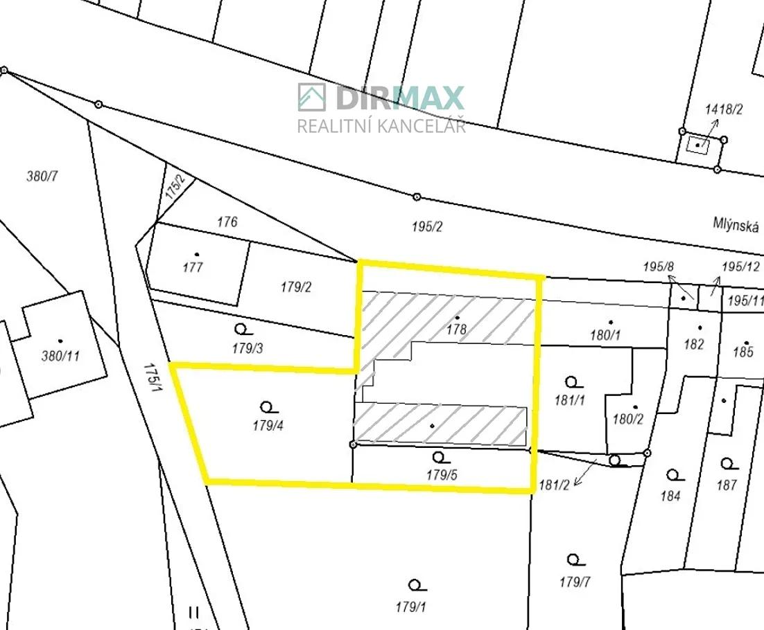 Prodej stavebního pozemku 1210 m²