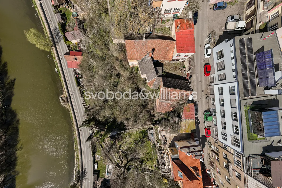 Prodej rodinného domu 439 m², pozemek 1266 m²