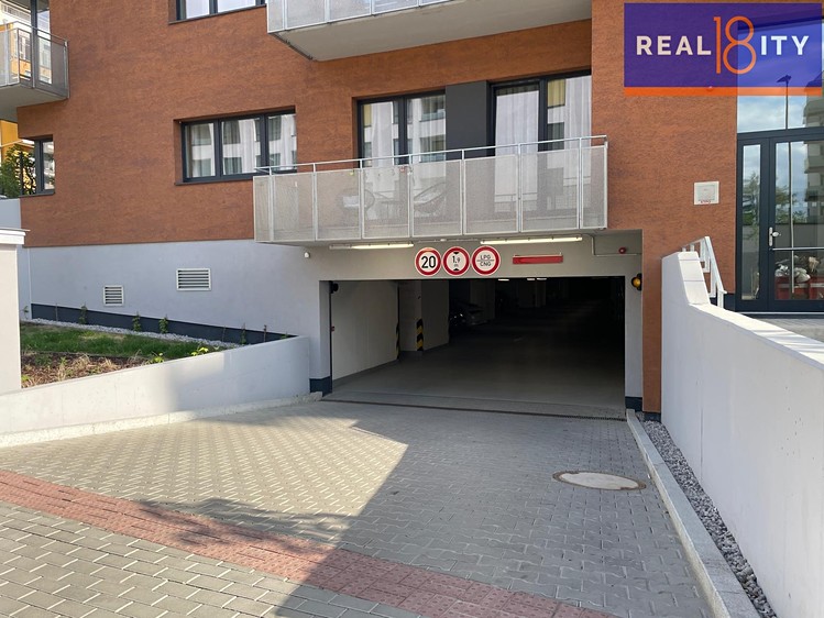 Квартира 1+kk в оренду, 35 м² (8 з 12)