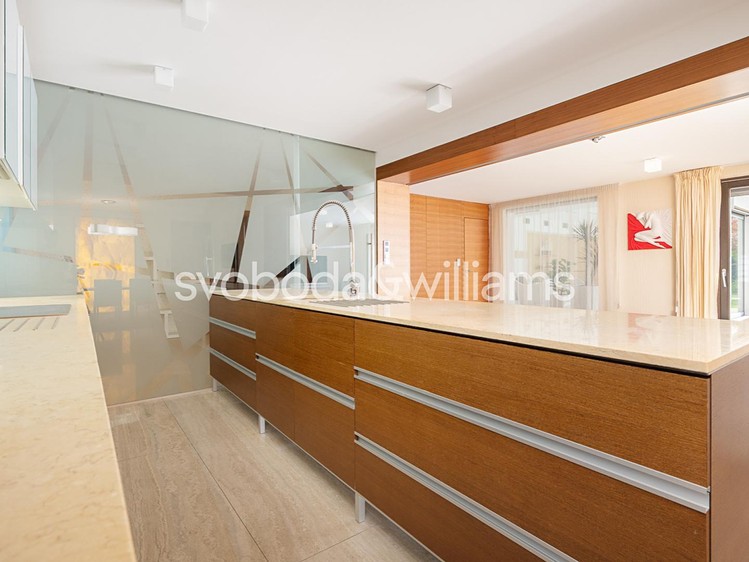 Prodej domu, 347 m² (5 z 27)