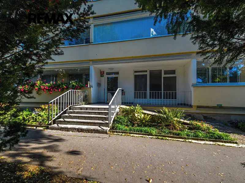 Prodej bytu 3+1 73 m², Praha – náhled fotky 1