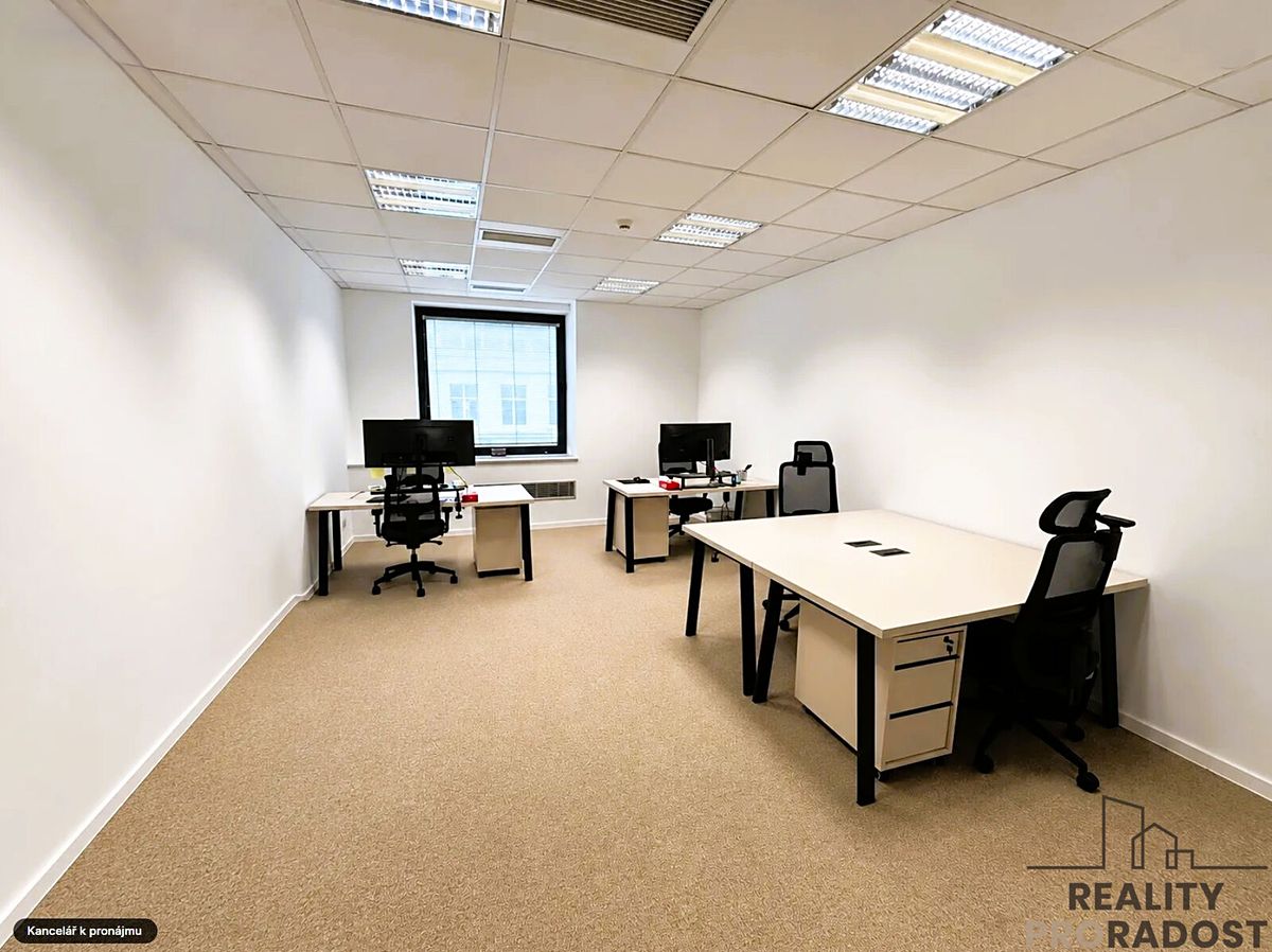 Pronájem kanceláře 26 m², Praha – fotka 1 z 3