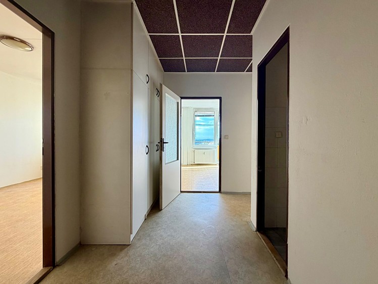 Pronájem bytu 3+kk, 76 m² (6 z 12)