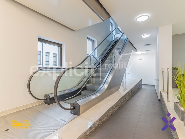 Комерційне приміщення в оренду, 72 м² (12 з 18)