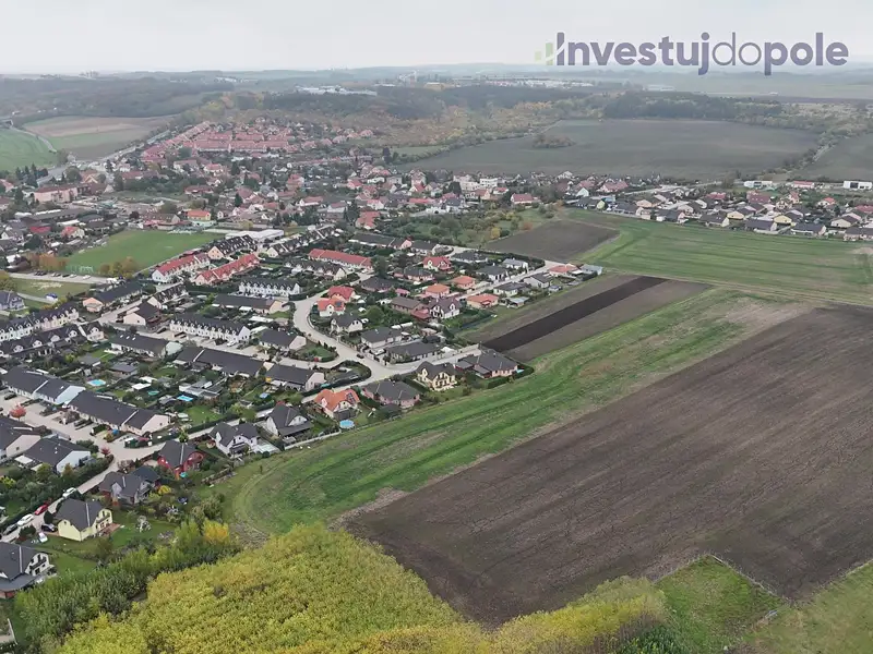 Prodej pole 23384 m², Postřižín – náhled fotky 2