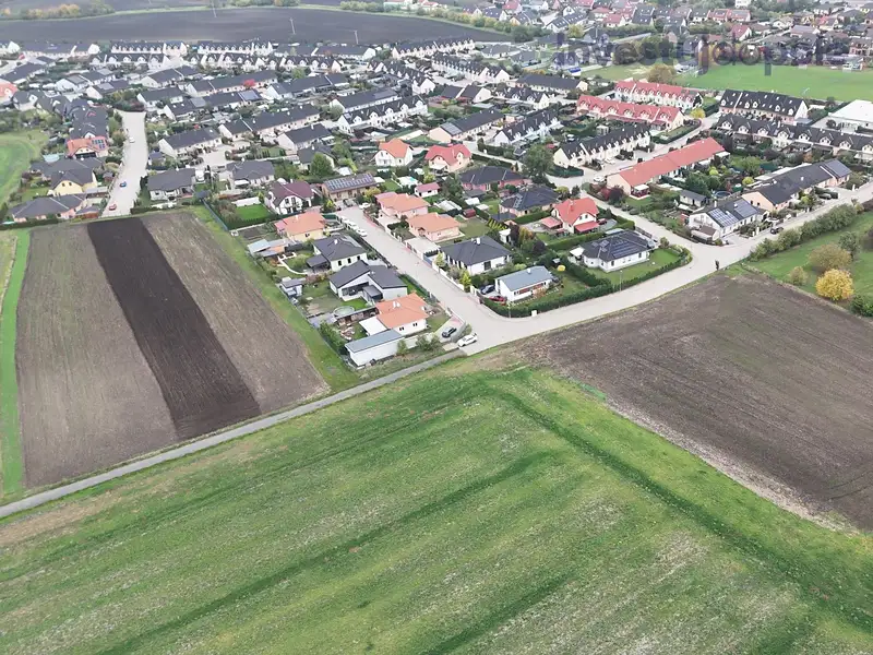 Prodej pole 23384 m², Postřižín – náhled fotky 3