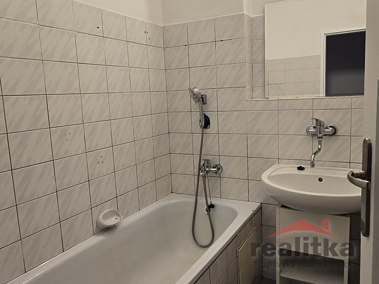 Pronájem bytu 2+1, 80 m² (7 z 15)