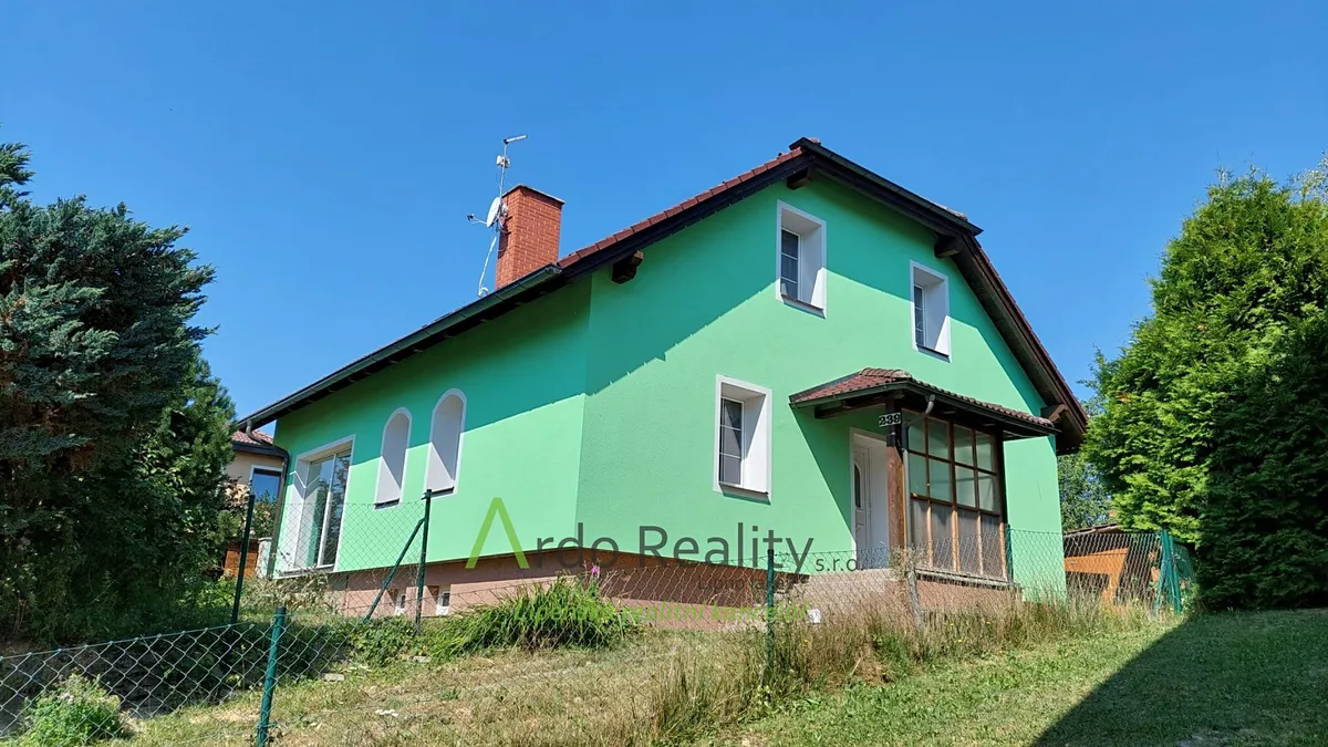 Prodej rodinného domu 266 m², pozemek 778 m²