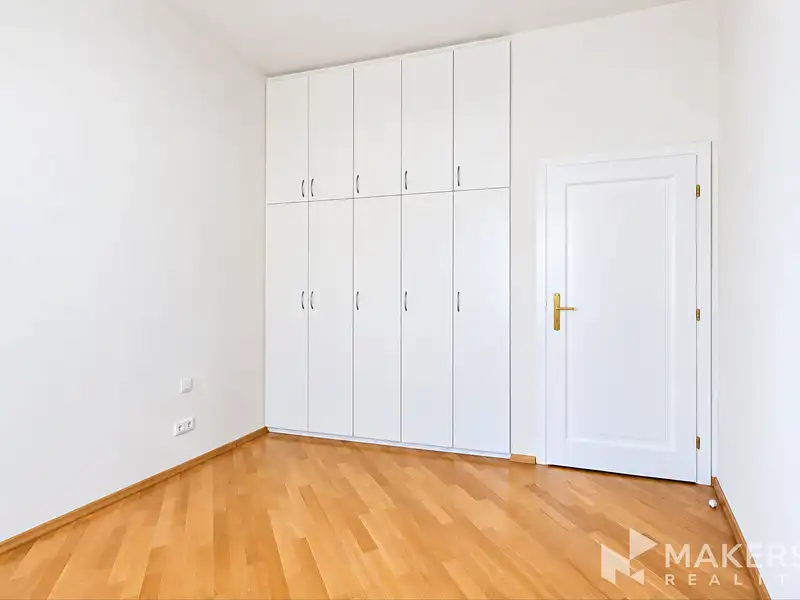 Pronájem bytu 4+kk 100 m², Praha – náhled fotky 3