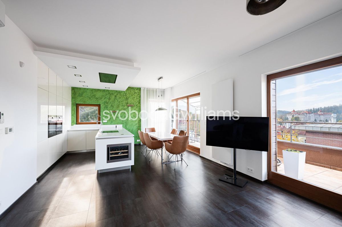 Pronájem bytu 3+kk 114 m²