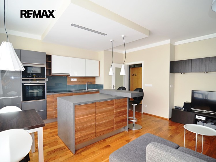 Wohnung 2+kk zur Miete, 68 m² (2 von 32)