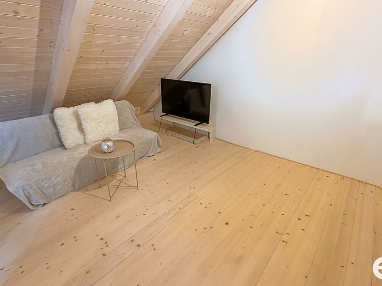 Pronájem bytu 3+kk, 79 m² (7 z 9)