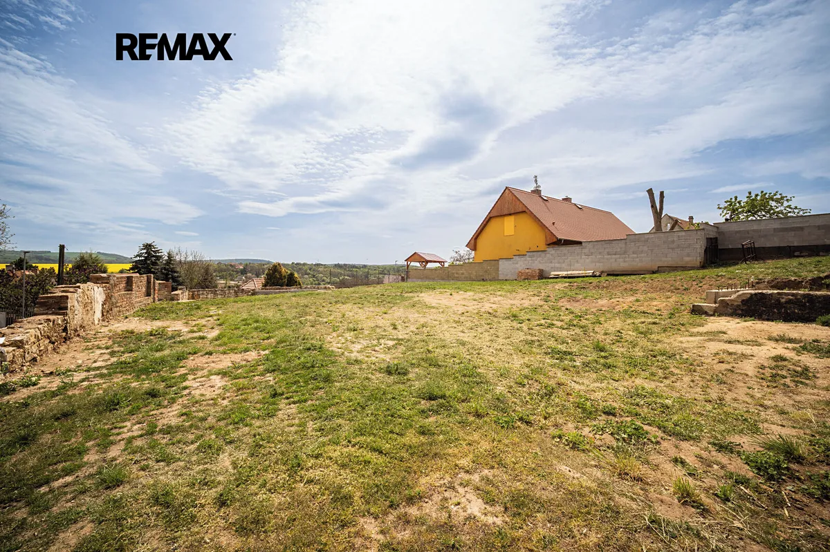 Prodej stavebního pozemku 820 m²
