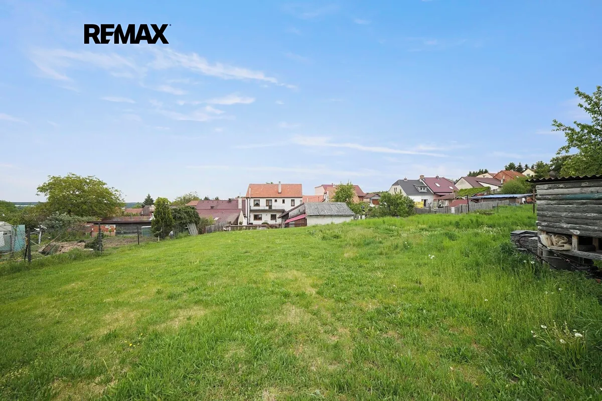 Prodej zahrady 826 m²