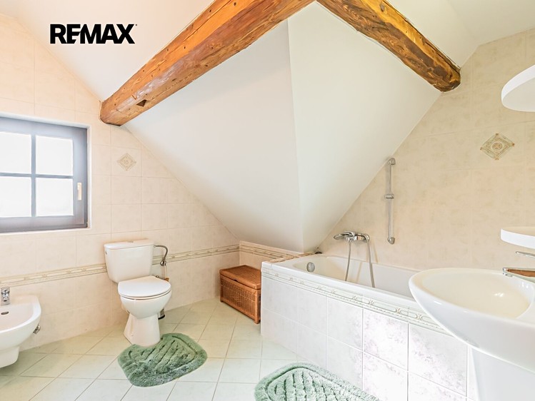 Prodej domu, 271 m² (29 z 54)