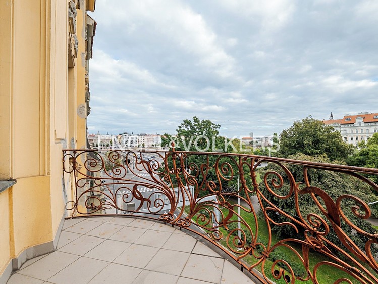Квартира 3+kk в оренду, 118 м² (3 з 15)