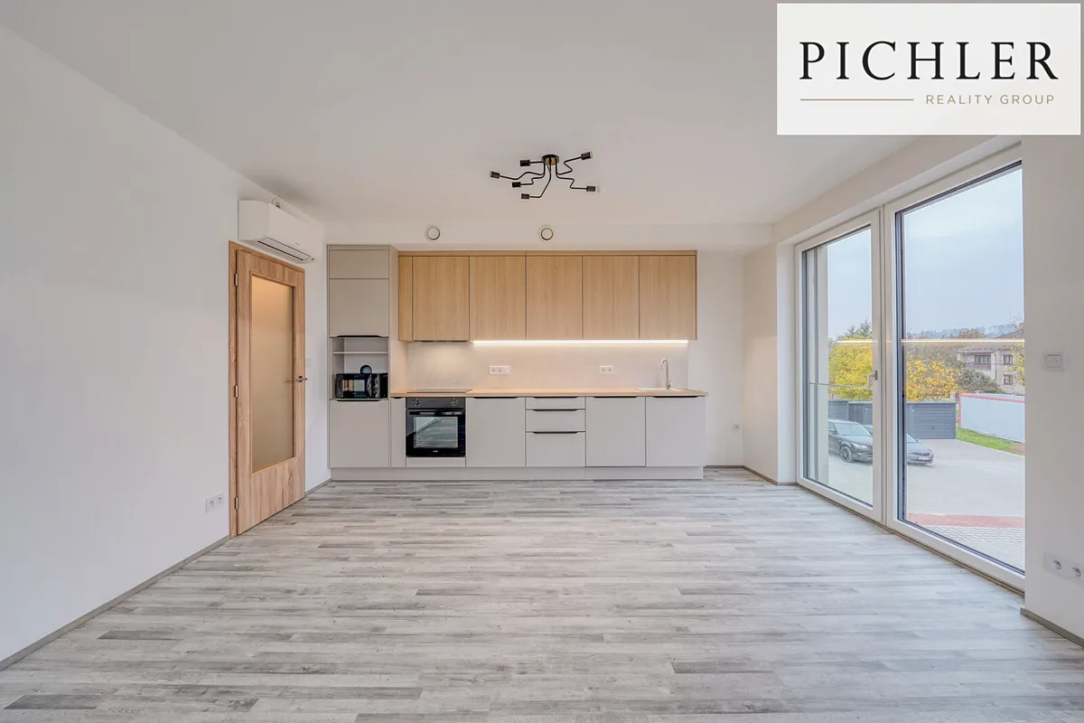 Pronájem bytu 3+kk 67 m²
