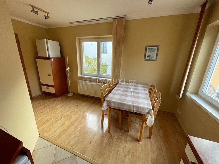 Pronájem bytu 2+kk, 36 m² (5 z 11)