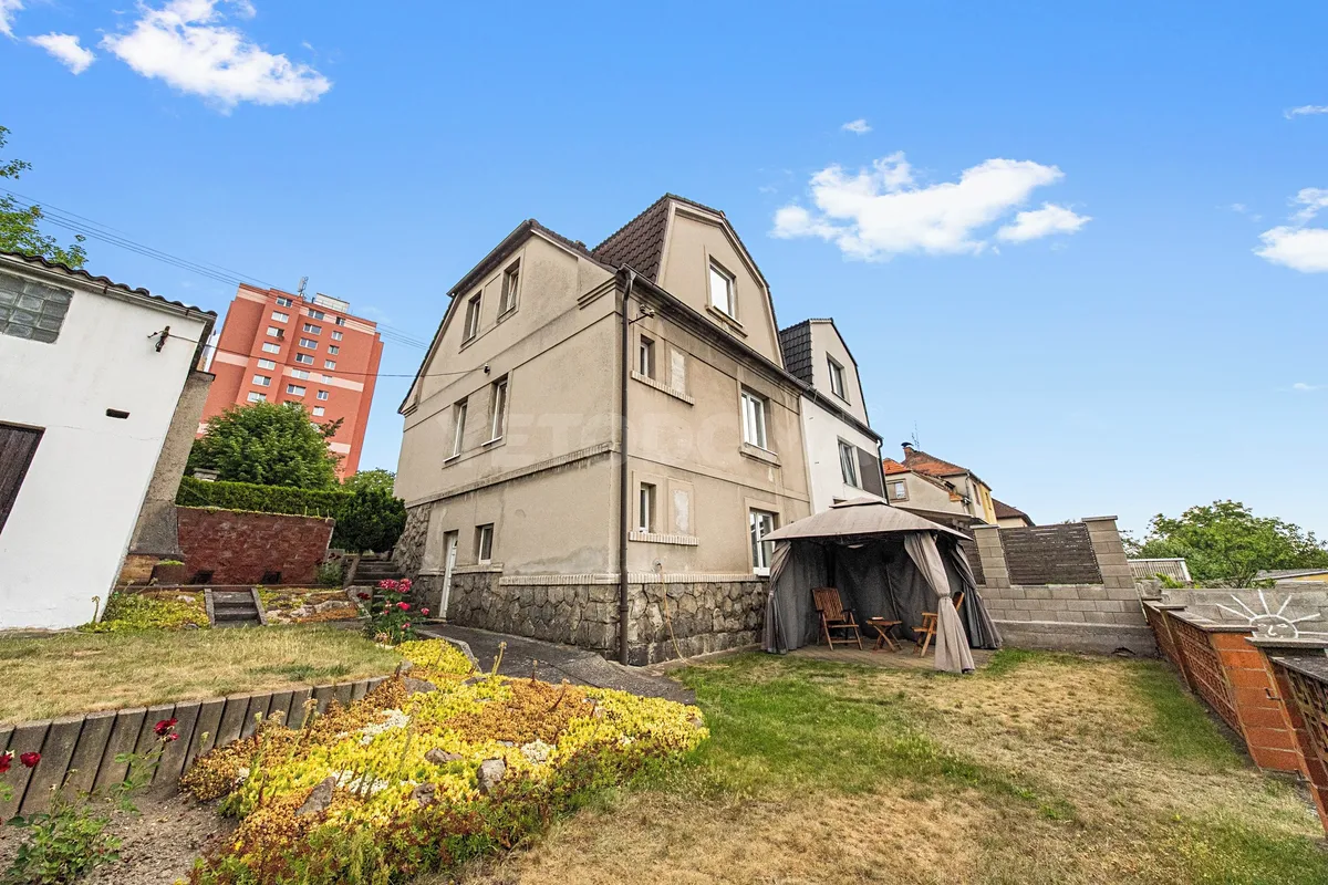 Prodej rodinného domu 176 m², pozemek 466 m²