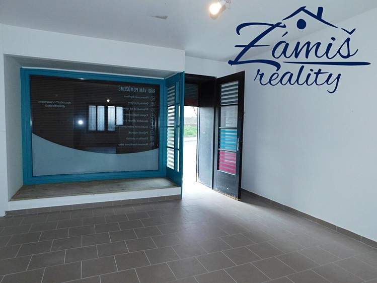 Pronájem komerčního prostoru, 40 m² (2 z 10)