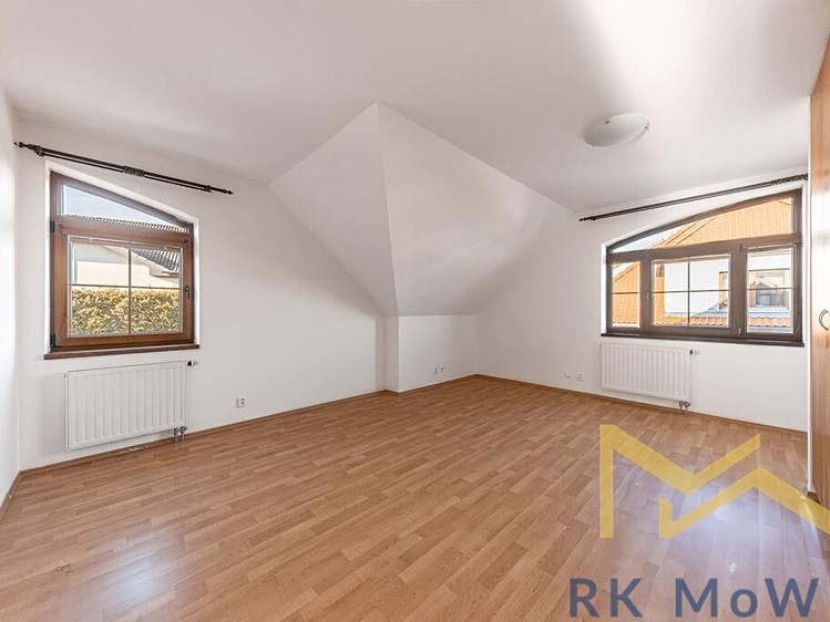 Haus zur Miete, 390 m² (3 von 12)