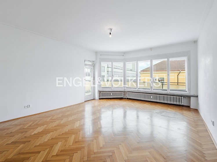 Pronájem bytu 3+1, 95 m² (1 z 10)