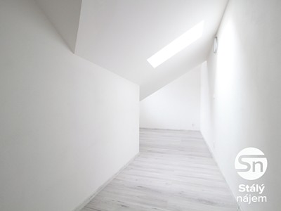 Квартира 3+kk в оренду, 78 м² (3 з 12)