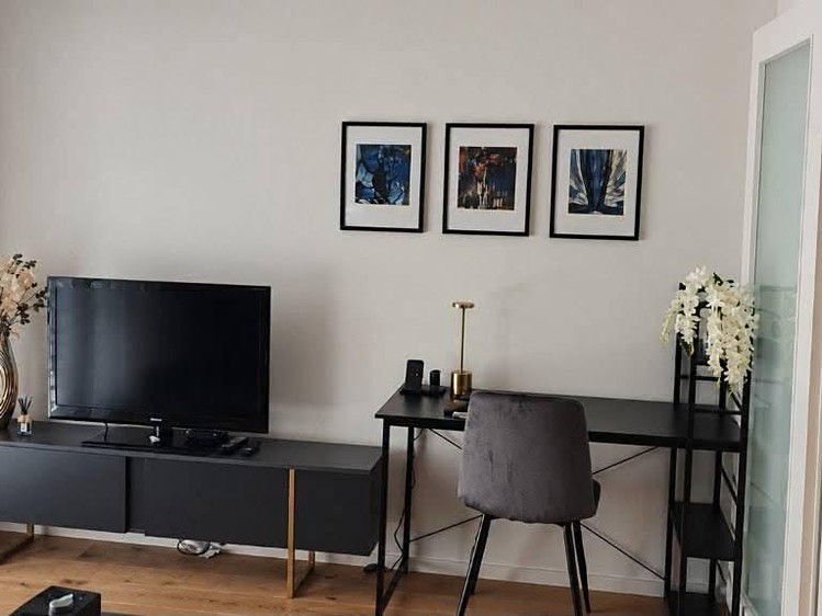 Pronájem bytu 1+kk, 42 m² (7 z 11)