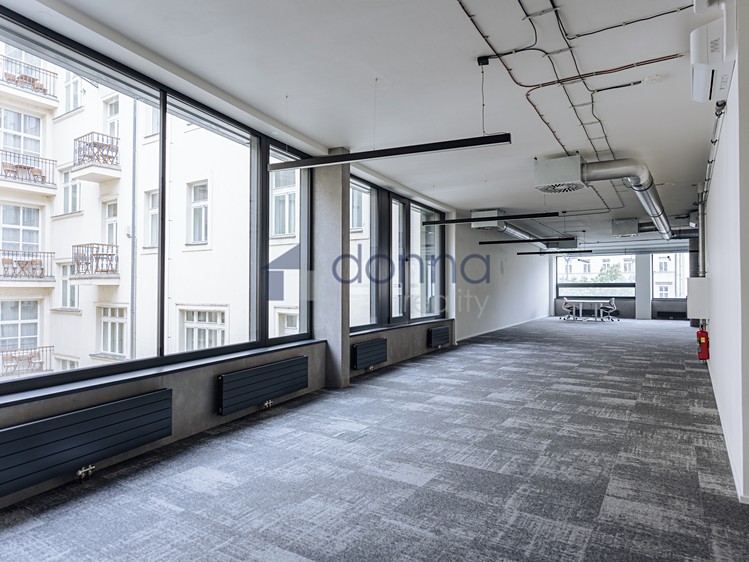 Комерційне приміщення в оренду, 2 141 м² (21 з 28)