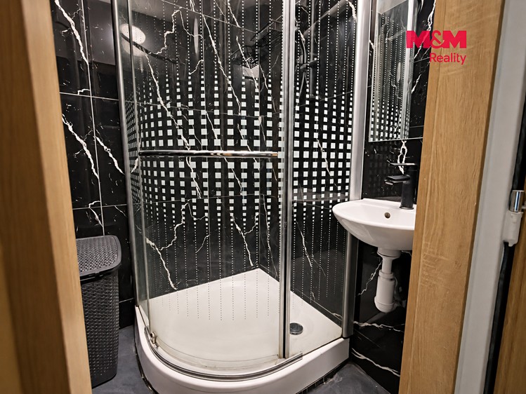 Wohnung 2+1 zum Kauf, 56 m² (11 von 12)