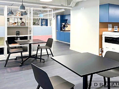 Pronájem komerčního prostoru, 50 m² (2 z 22)